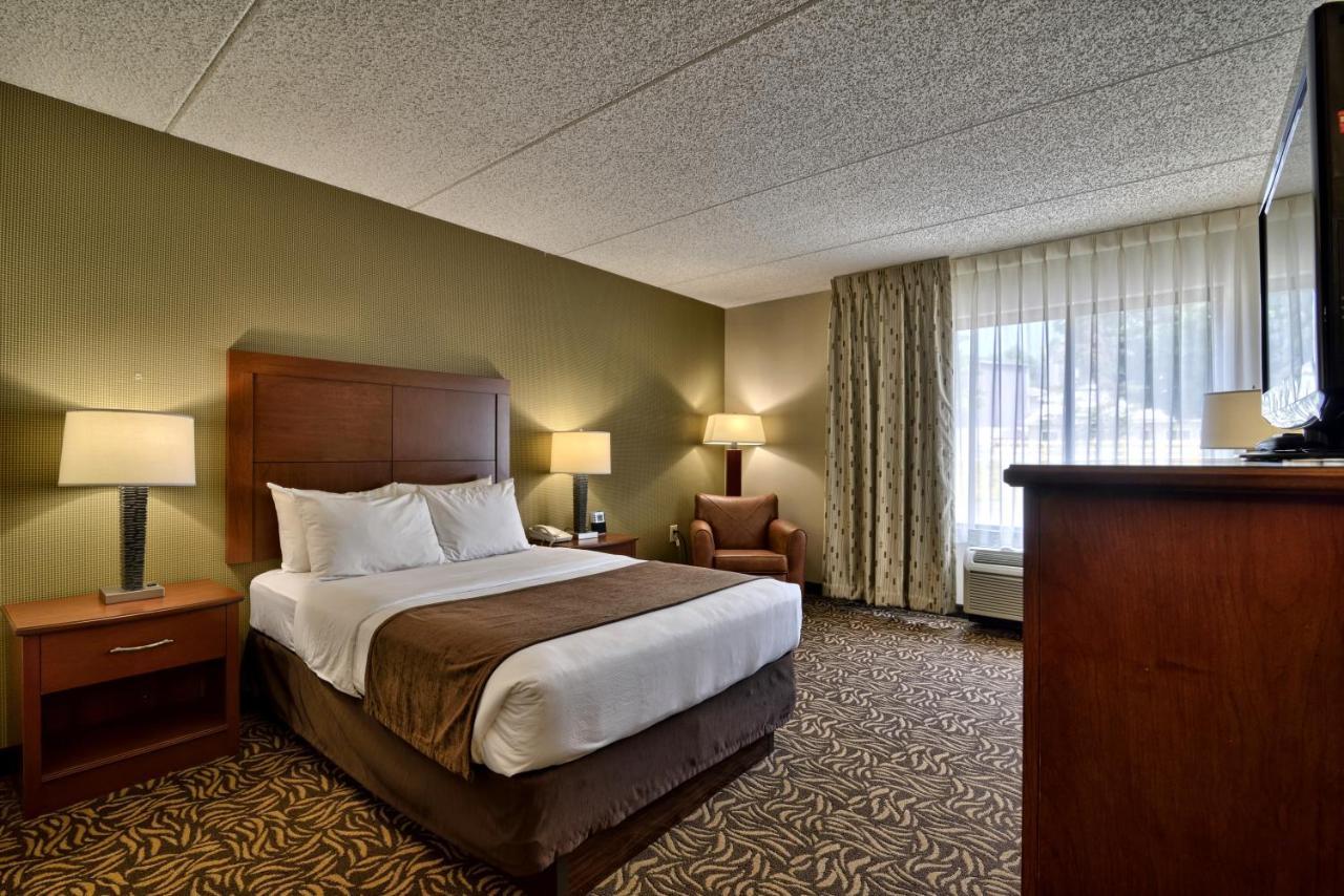 Clarion & - Area Hotel Cortland