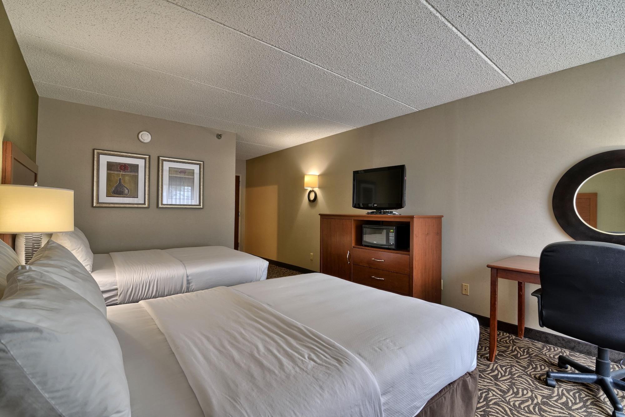 Clarion & - Area Hotel