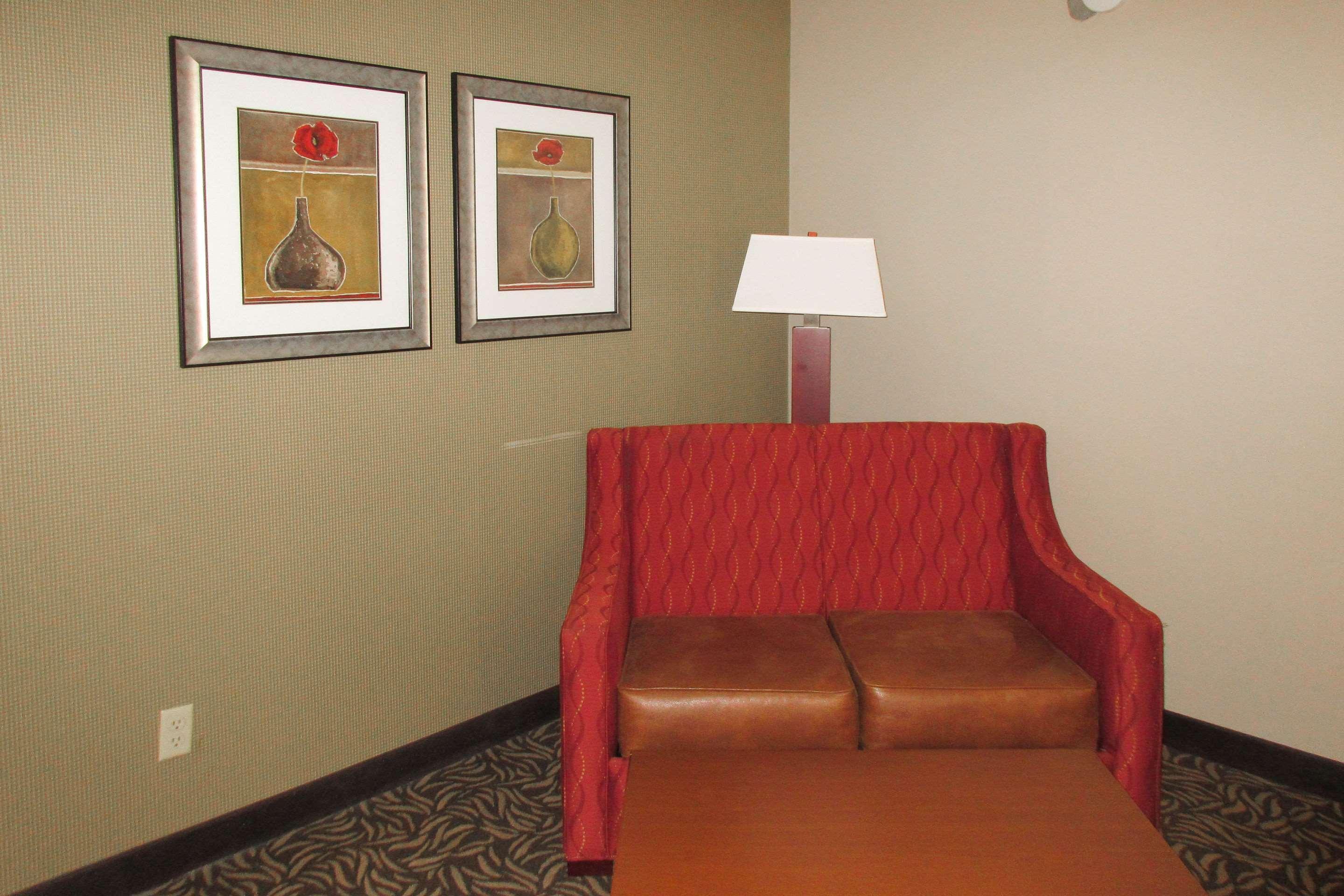 Clarion & - Area Hotel Cortland