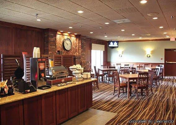 Clarion & - Area Hotel 3*